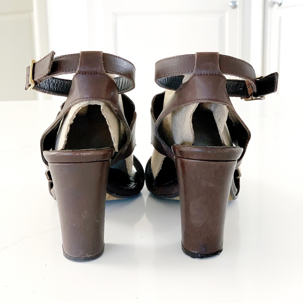 BATA Block Heel Brown Leather Strappy Sandals With Gold-Tone Hardware - Picture 5 of 10